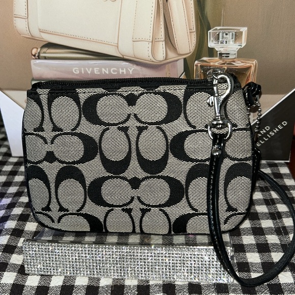 Coach Signature C Jacquard Wristlet - Black and Grey - Picture 3 of 6